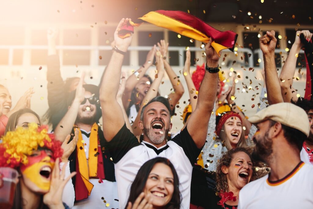 Deutsche Fußballfans jubeln